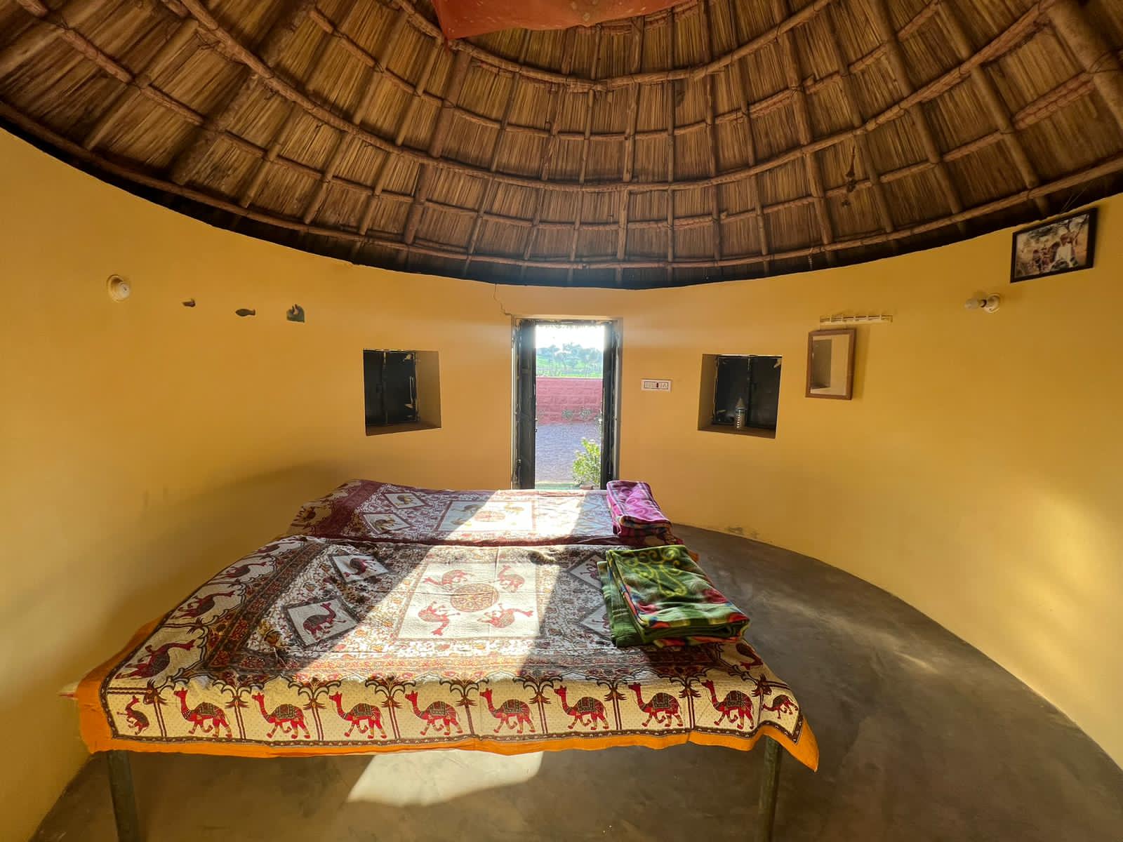 kingsize bed on homestay