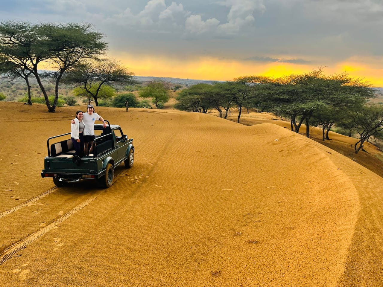 jeep safari in jodhpur desert